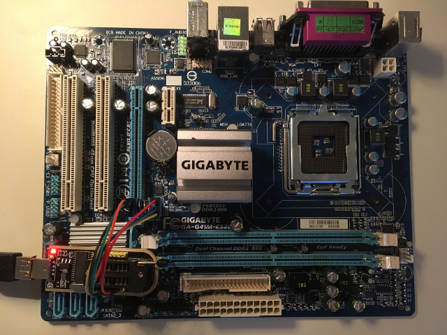 ch341a USB programmer connected